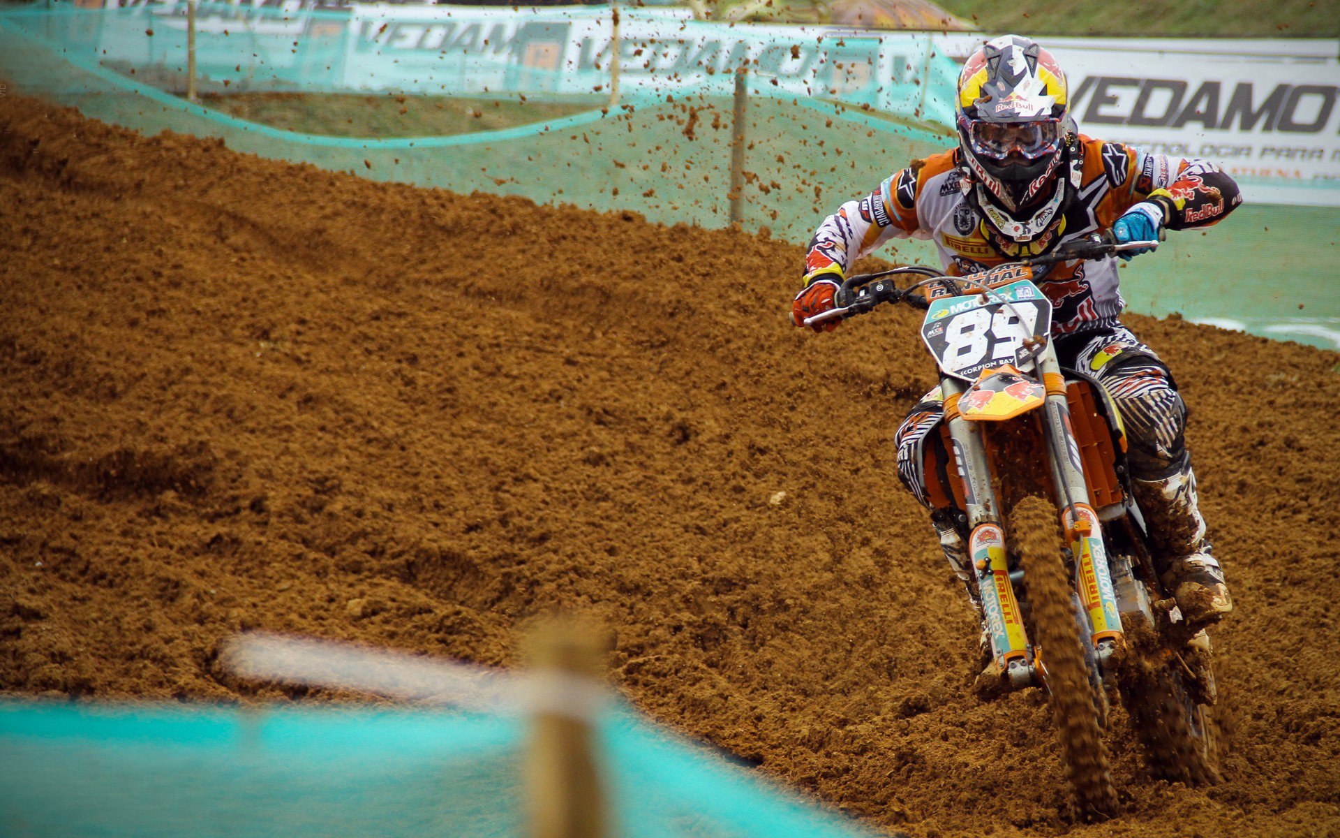 “荒漠之王”崛起！——沙丘上演的生死对决，沙漠之山