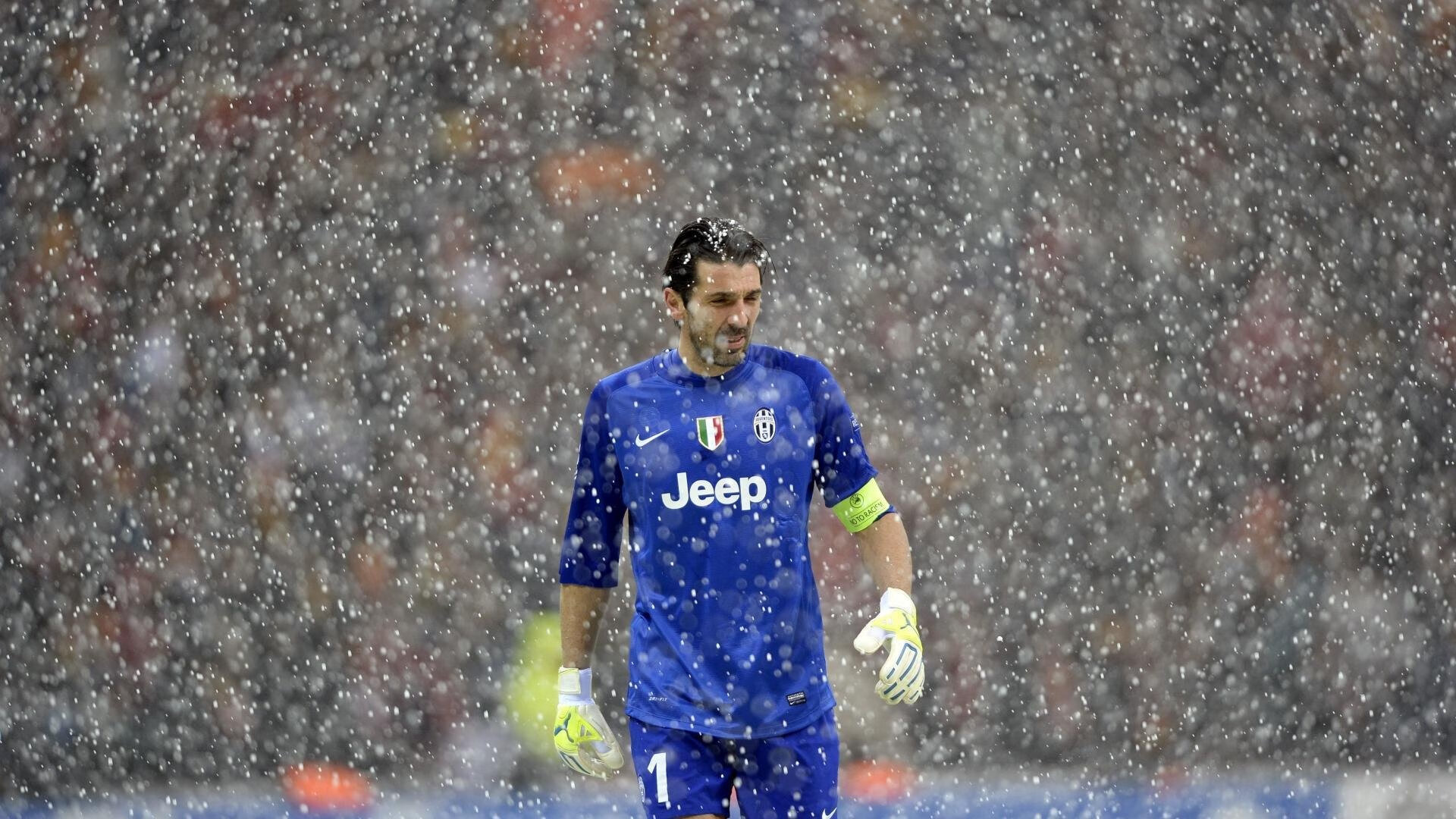 《Valorant年度盛事，冠军席位火热角逐》，valorant比赛